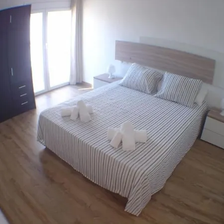 Apartamento Atico De La Luna, *